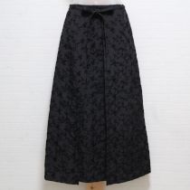 黒刺繍入りフラップスカート【S】