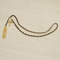 ロゴ&クロスチャーム細チェーンベルト
