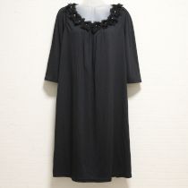 黒花モチーフカットソーワンピース