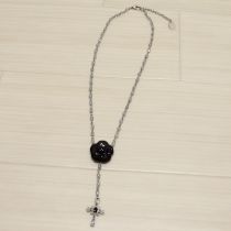 黒カメリアロザリオ