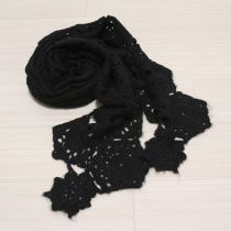 黒クロッシェ使いストール