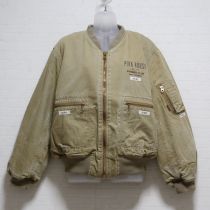 ベージュロゴブルゾン