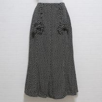 黒リボン付き水玉ポリスカート