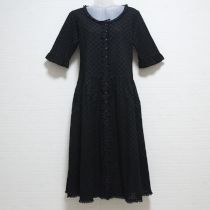 黒エンブロイダリーレースワンピース