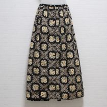 黒パッチワーク小花スカート