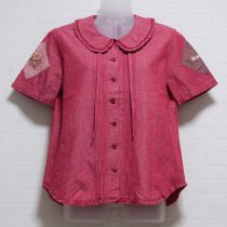 赤刺繍パッチダンガリーブラウス
