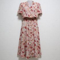 ピンク花柄ポリワンピース