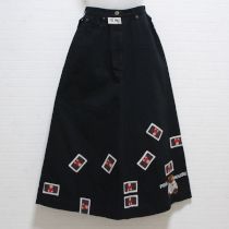 黒ダッフルくま刺繍スカート