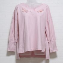 ピンクドロップショルダーモチーフカットソー