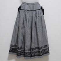黒ギンガムブレード使いスカート