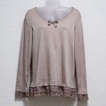 ベージュ段々フリル使いカットソー