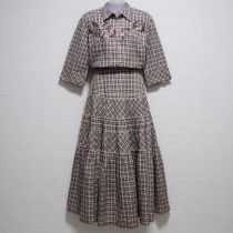 ベージュ系チェックリース刺繍シャツ&スカート【L】