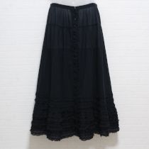 黒チュール使いフリルスカート