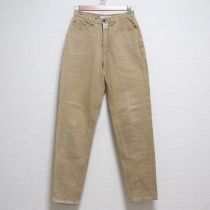 ベージュデニムパンツ