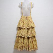 からし薔薇段々吊スカート