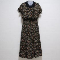 黒リースプリントポリワンピース