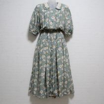 ブルーグレーいぬい薔薇ポリワンピース