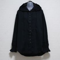 黒フード付きローンブラウス
