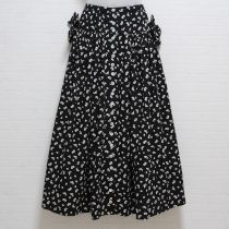 黒マーガレットリボン付きスカート