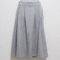 グレーカットソータックスカート