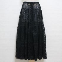 黒総レーススカート