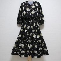 黒雛菊ブーケワンピース