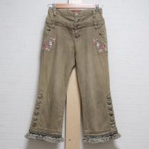 ベージュ系苺刺繍パンツ【L】