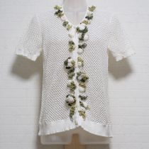 オフ白白つめ草モチーフカーディガン
