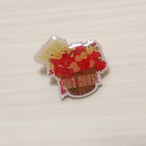 オレンジ系花かごピンバッチ