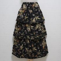 黒すみれ段々ポリスカート