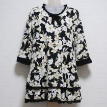 黒ゆり柄フリルカットソーチュニック