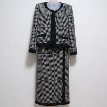 黒水玉ポリスーツ