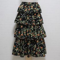 黒苺プリント段々スカート