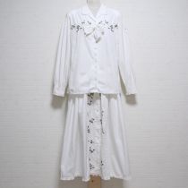 白薔薇つぼみ刺繍ブラウス&スカート
