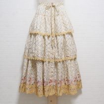 生成花かんむり段々スカート