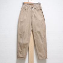 ベージュ雛菊ワッペンパンツ【M】