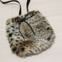ヒョウ柄ファーポシェット