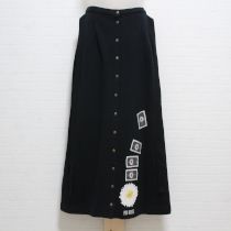 黒マーガレットカットソースカート