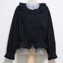 黒ロゴ刺繍ペプラムブラウス