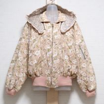ピンクいぬい薔薇ブルゾン