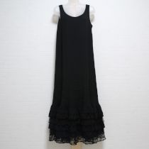 黒ジョーゼット裾段々ワンピース
