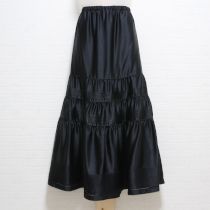 黒ピンタックサテンスカート
