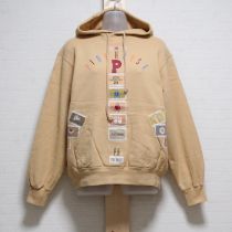 ベージュワッペンスウェットパーカー