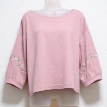 ピンク小花刺繍スリーブトレーナー