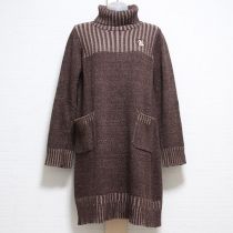 茶うさぎワンポイント刺繍入りタートルニットチュニック