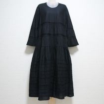 黒ピンタックピコフリルローンワンピース