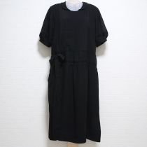 黒たくし上げジョーゼットワンピース