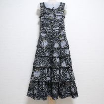 黒勿忘草段々ワンピース