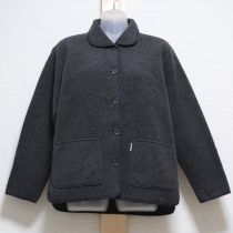 グレーロゴ刺繍フリースパイピングジャケット