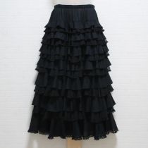 黒レース使い段々スカート